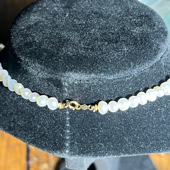 18” Sting of Freshwater Pearls - Picture 4 of 5